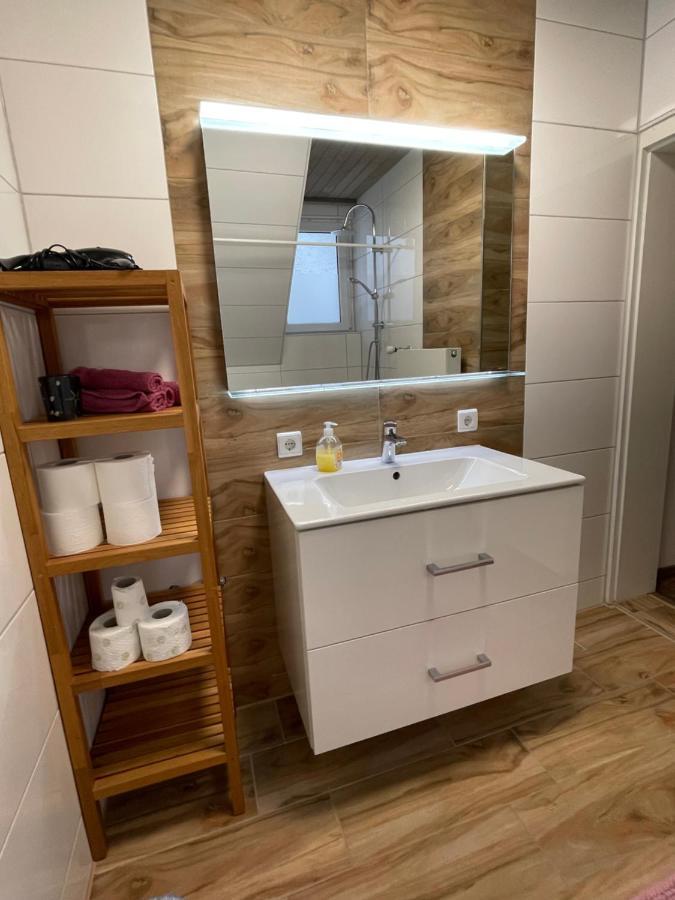 Ferienwohnung Am Schloss Leipheim Naehe Legoland Esterno foto